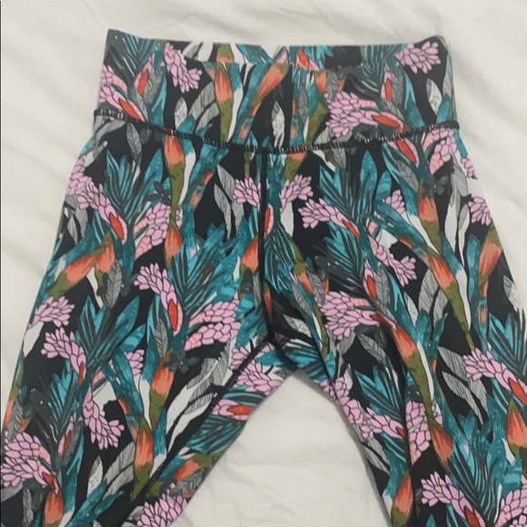 MINKPINK MOVE tropical printed leggings - Picture 2 of 3